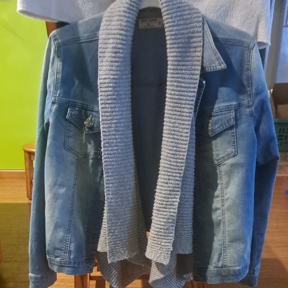 Blue Denim Jacket with Gray Knit Collar